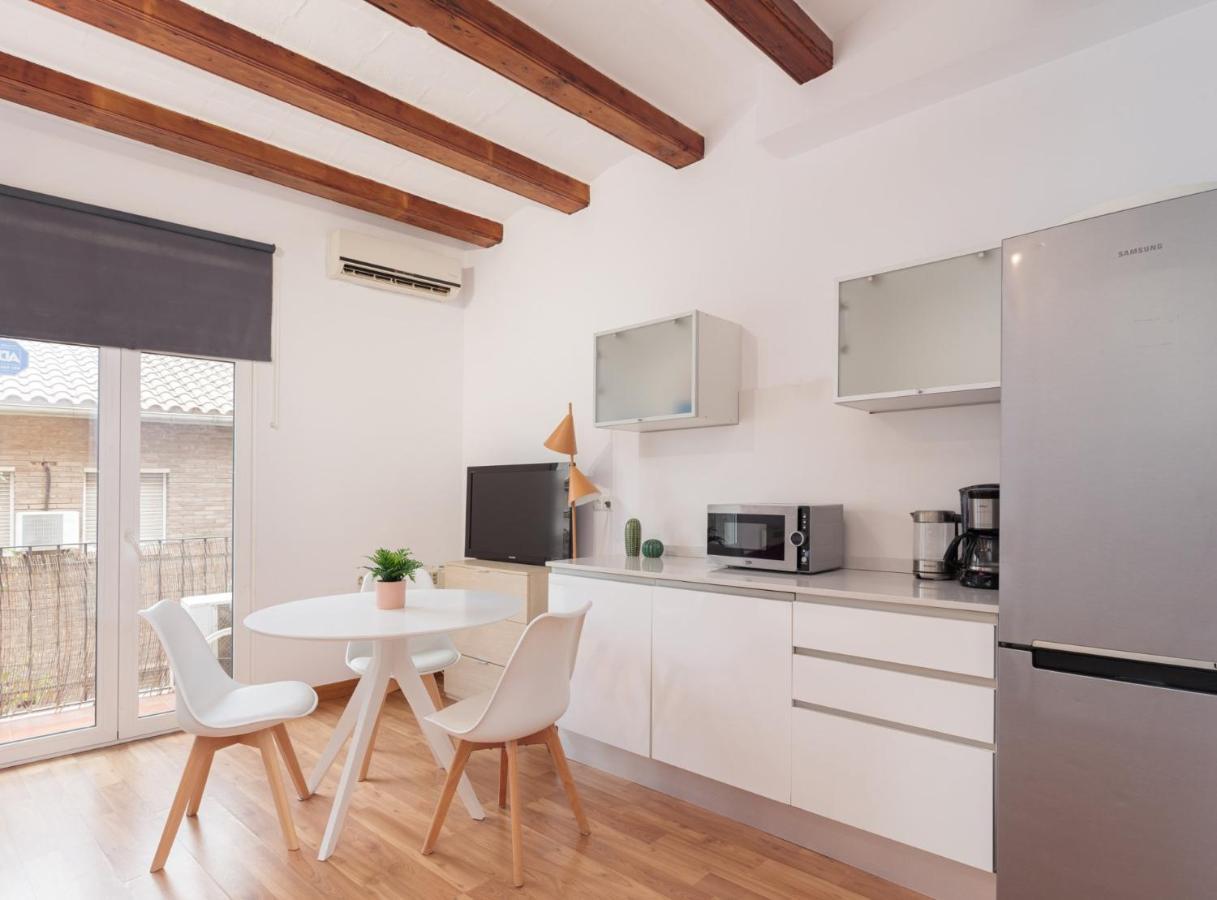 Spacious Doubleroom Apartment At Sants Barcelona Exterior photo